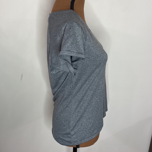 The North Face Reaxion Amp V-Neck T-Shirt medium grey and orange logo size M - Picture 4 of 9
